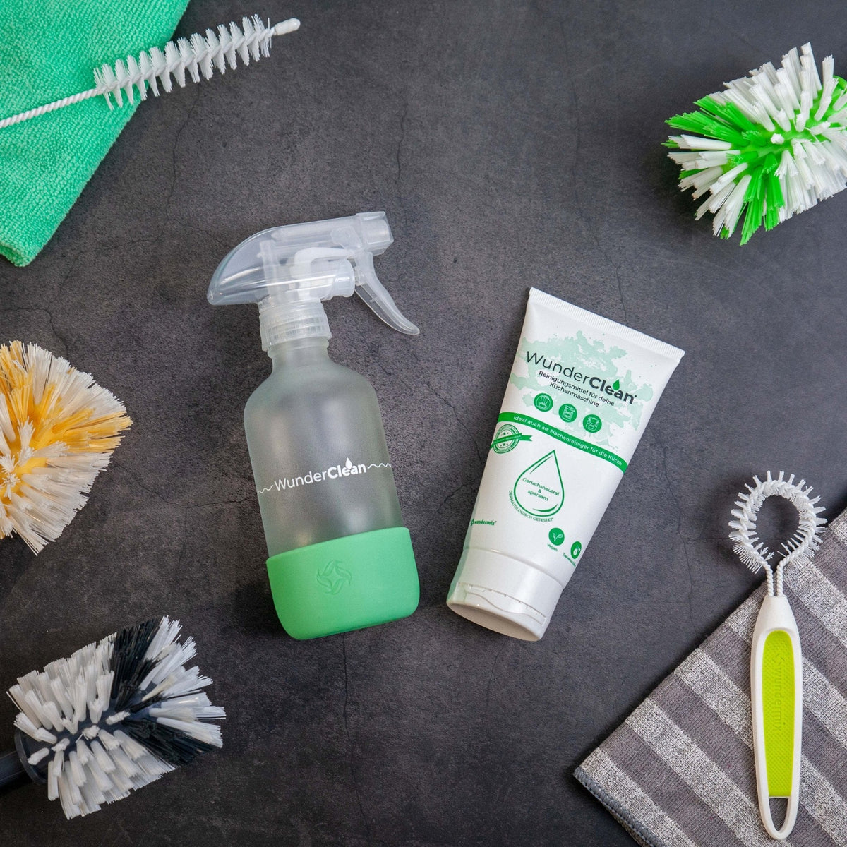 WunderClean Sprühflasche | 240 ml Glasflasche mit Silikon-Bruchschutz für WunderClean Reiniger