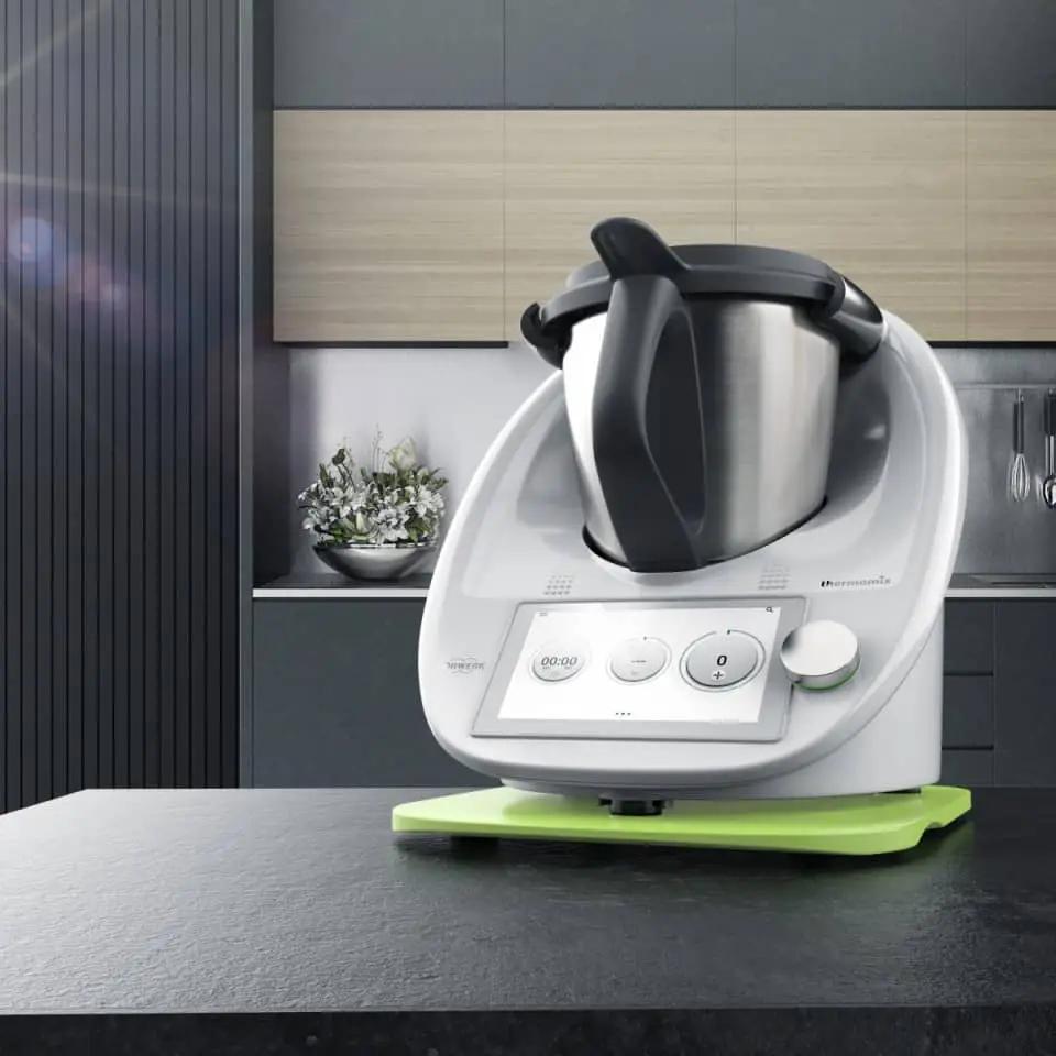 KitchenSlider® M | V2 Plus | Premium-Gleitbrett für Thermomix TM6, TM5